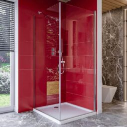 Kabina prysznicowa z drzwiami otwieranymi na zewnątrz