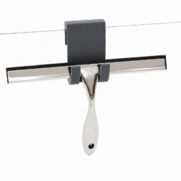 Srebrna ściągaczka wody do szyb kabiny prysznicowej